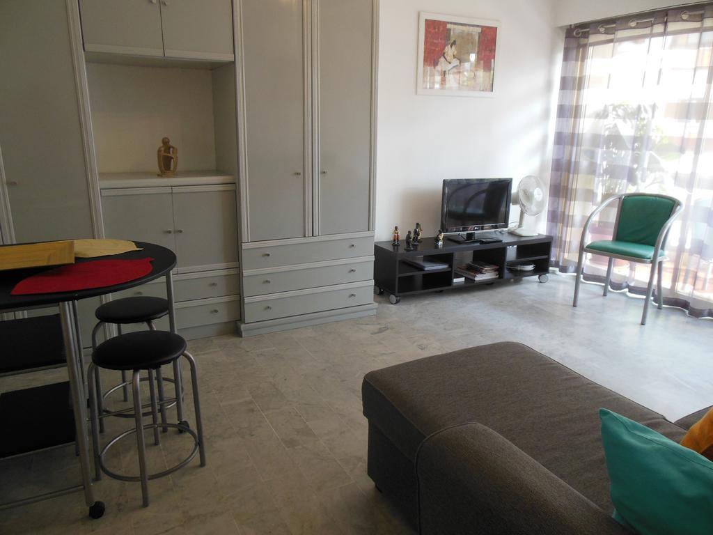 جوان ليه باه Appartement Silver La Regence الغرفة الصورة